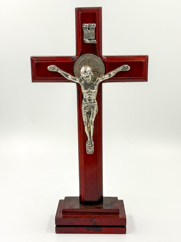 1105 1105 Cristo San Benito madera base 20cm