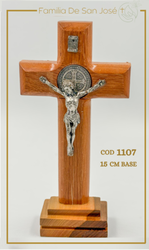 1107 Cristo San Benito madera base 15cm