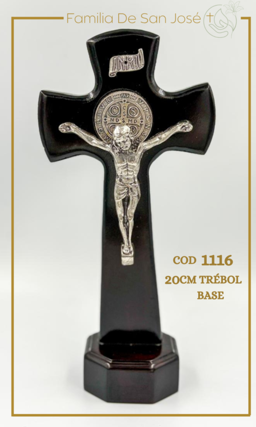 1116 Cristo San Benito madera base 20cm trébol