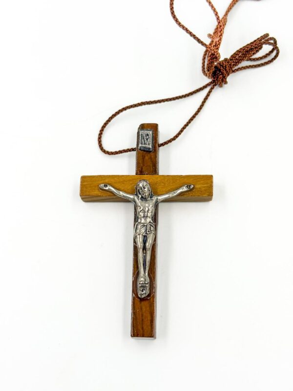 WhatsApp Image 2025-10-20 at 12.28.34 PM 1119 Cruz de olivo cordón 7,5cm